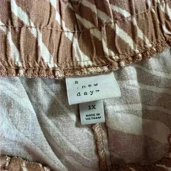 Target Women‘s High-rise Linen Pull-on Shorts A new day Zebra Striped Summer - Picture 8 of 9